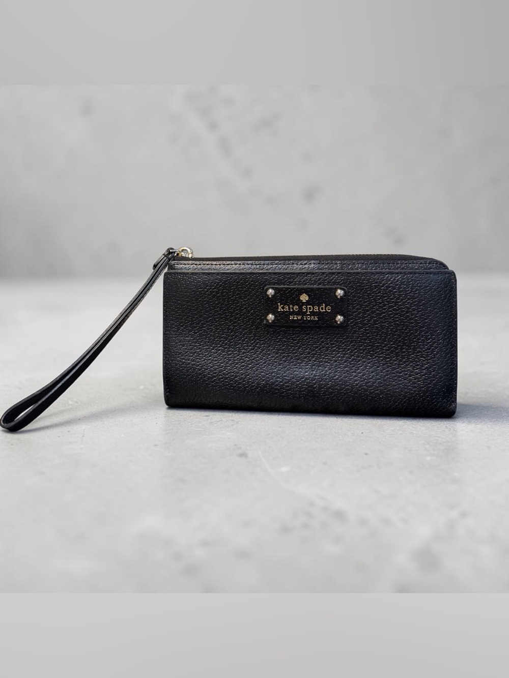 Kate Spade Wellesley Layton Zip Around Leather Wristlet Wallet Black